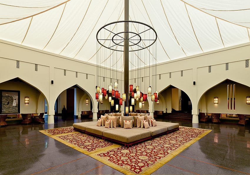 Chedi Muscat_Lobby 02_v-1 Chedi Muscat Lobby V