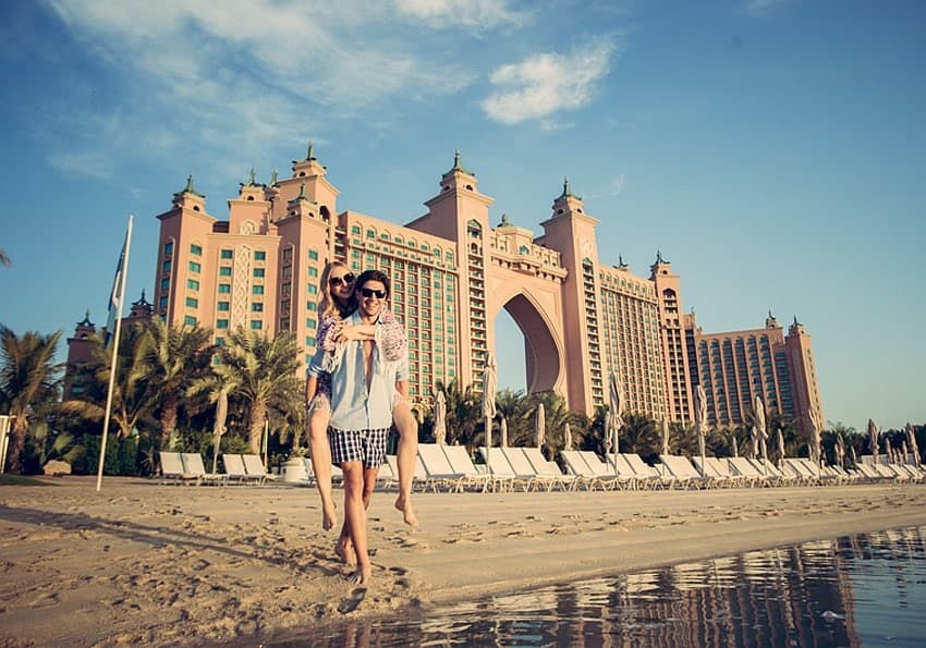 royalbeach-couple3 EWTC Blog Atlantis