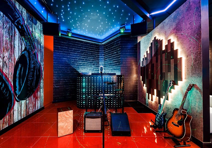 startabandatthezone The Zone Atlantis Teenager