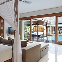 2 BR Royal Courtyard Villa Schlafzimmer - The Samaya Seminyak