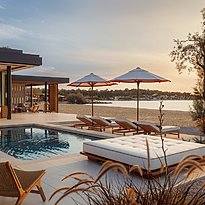 2 BR Topos Residence Seafront - One&Only Aesthesis Athens