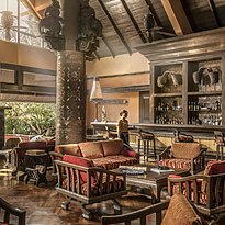 Elephant Bar - Anantara Golden Triangle Elephant Camp & Resort