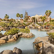 Pool - Bah&iacute;a del Duque