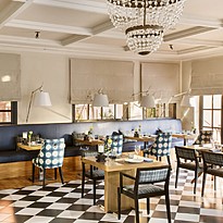 La Brasserie - Bah&iacute;a del Duque