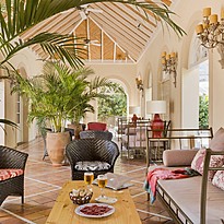 Beach Club - Gran Hotel Bah&iacute;a del Duque Resort