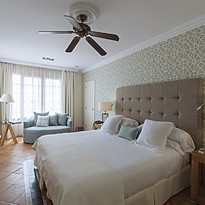 Suite Casas Ducales - Bah&iacute;a del Duque