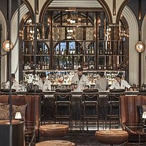 Bangkok Social Club - Four Seasons Hotel Bangkok at Chao Phraya River