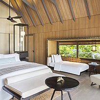 Beach Villa with Pool - The St. Regis Maldives Vommuli Resort