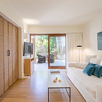 Blue Maisonette Suite Private Heated Pool - Phaea Blue