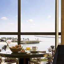 Club Lounge - The Ritz-Carlton, Bahrain