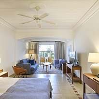 Junior Suite Sea View East - Columbia Beach Resort