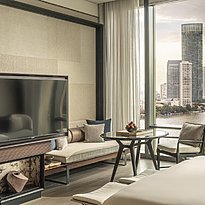 Deluxe River View Room - Four Seasons Hotel Bangkok at Chao Phraya River