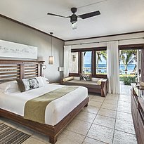 Deluxe Room Beach Front - Ground Floor - Heritage Awali Golf & Spa Resort