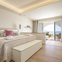 Deluxe Room Ocean View - Vila Vita Parc Resort & Spa