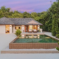 Deluxe Sunset Beach Villa mit Pool - Hideaway Beach Resort & Spa