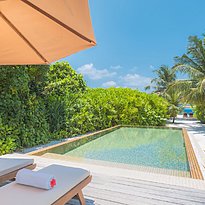 Deluxe Sunset Beach Villa mit Pool - Hideaway Beach Resort & Spa
