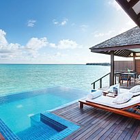 Deluxe Water Villa mit Pool - Hideaway Beach Resort & Spa