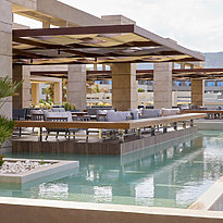 Lounge Bar - Euphoria Resort