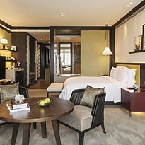 Premier River Room - Rosewood Phnom Penh