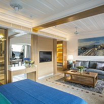 Executive Suite East - Columbia Beach Resort