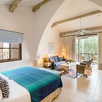 Executive Suite Garden View West - Columbia Beach Resort