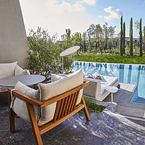 Fabulous Infinity Swim Up Guest Room - W Costa Navarino