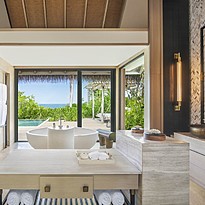 Grand Beach Villa mit Pool Badezimmer - Waldorf Astoria Maldives Ithaafushi