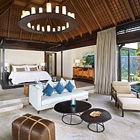 Grand Beachfront Villa