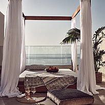 Grand Villa Sea View Private Pool - The Royal Senses, Curio Collection by HILTON