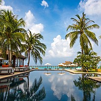 Hauptpool - Ozen Reserve Bolifushi