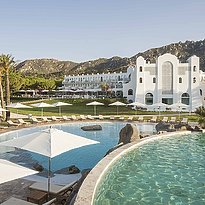 Infinity Relax Pool - Falkensteiner Resort Capo Boi