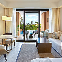 Infinity Room - The Romanos, a Luxury Collection Resort