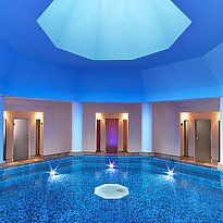 Innenpool - The St. Regis Mardavall Mallorca Resort