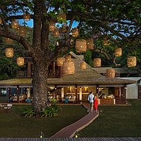 Island Cafe - Six Senses Zil Pasyon