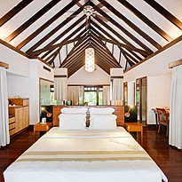 Island Villa & Beach Villa with Pool - Coco Bodu Hithi