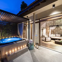 Jacuzzi Pool Suite - The Sarojin