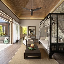 Jacuzzi Pool Suite - The Sarojin