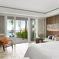 Hibiscus Beachfront Junior Suite - Shangri-La Le Touessrok