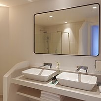 King Suite Sea View - Baia di Chia Resort, Curio Collection by Hilton