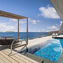 Lagoon / Ocean Overwater St. Regis Suite with Pool - The St. Regis Maldives Vommuli Resort