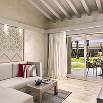 Laguna View Suite - 7Pines Resort Sardinia 