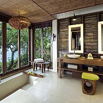 Ocean Front Pool Villa Suite Badezimmer - Six Senses Samui