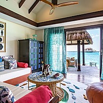 Ocean Pool Suite with Slide Wohnzimmer - Ozen Reserve Bolifushi