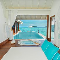 Over Water Pool Villa - Anantara Kihavah Villas