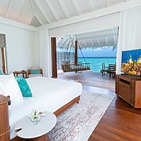 Over Water Pool Villa - Anantara Kihavah Villas