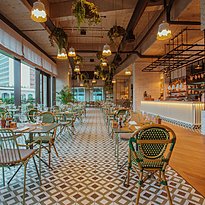 Pau de Lume Restaurant - Savoy Palace