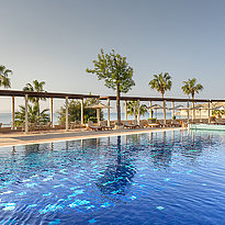 Pool Ostfl&uuml;gel - Columbia Beach Resort