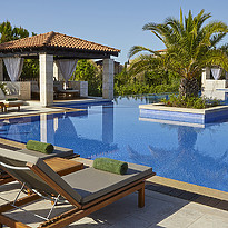 Pool - The Romanos, a Luxury Collection Resort