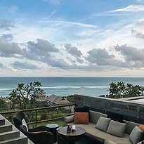 Raku Sunken Lounge - The Ritz-Carlton, Bali