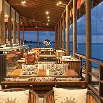 Restaurant Traditions - OZEN Life Maadhoo